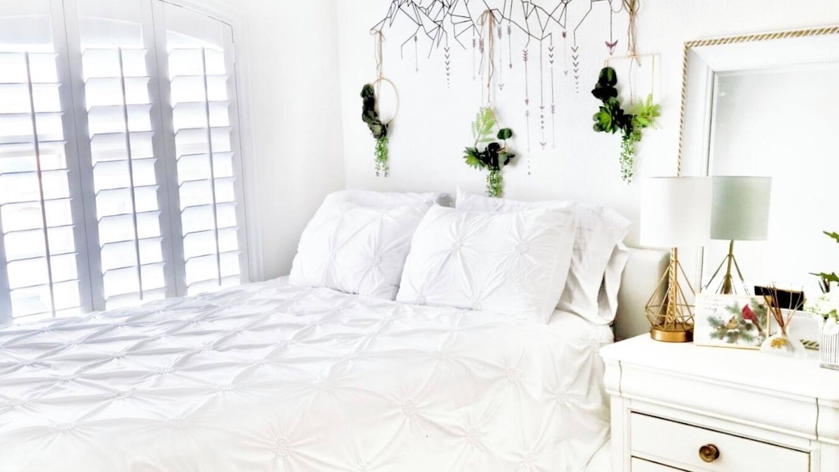 Fort Apache House | Relax Private Room-Queen Bed. BTW the STRIP and Red Rocks!
