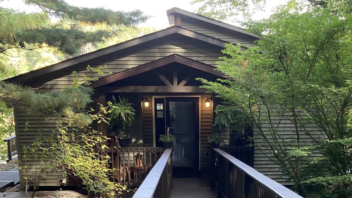 Lawton House | Relax, Recharge, Reconnect in our quiet lakeside getaway in the heart of SW MI.
