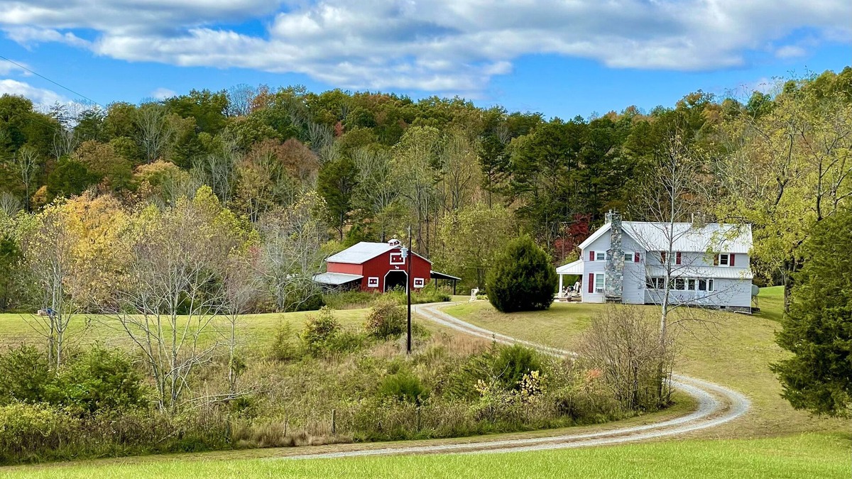 Stokes Other | Relax & Unwind in Mountain View Farmhouse, minutes from Hanging Rock State Park