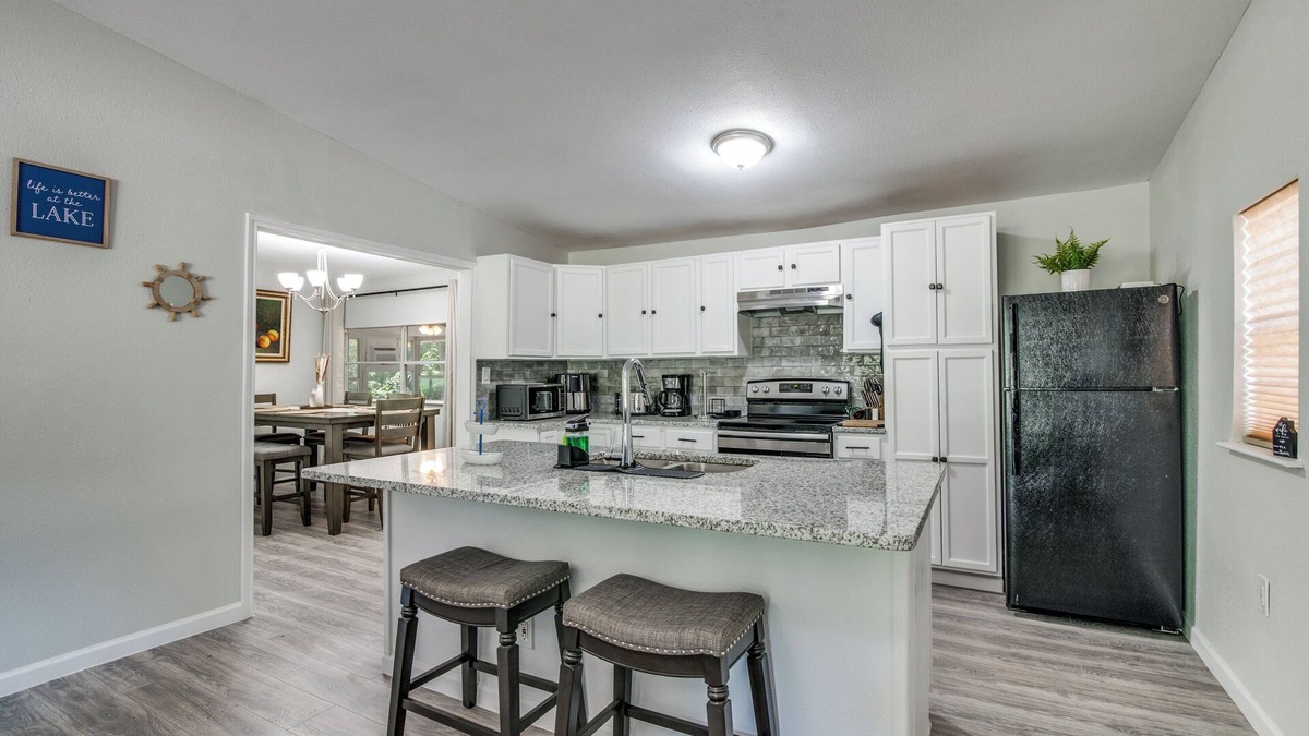 West Tawakoni House | Relax with the whole family in our cozy and peaceful TLC -Tranquil Lake Cove.