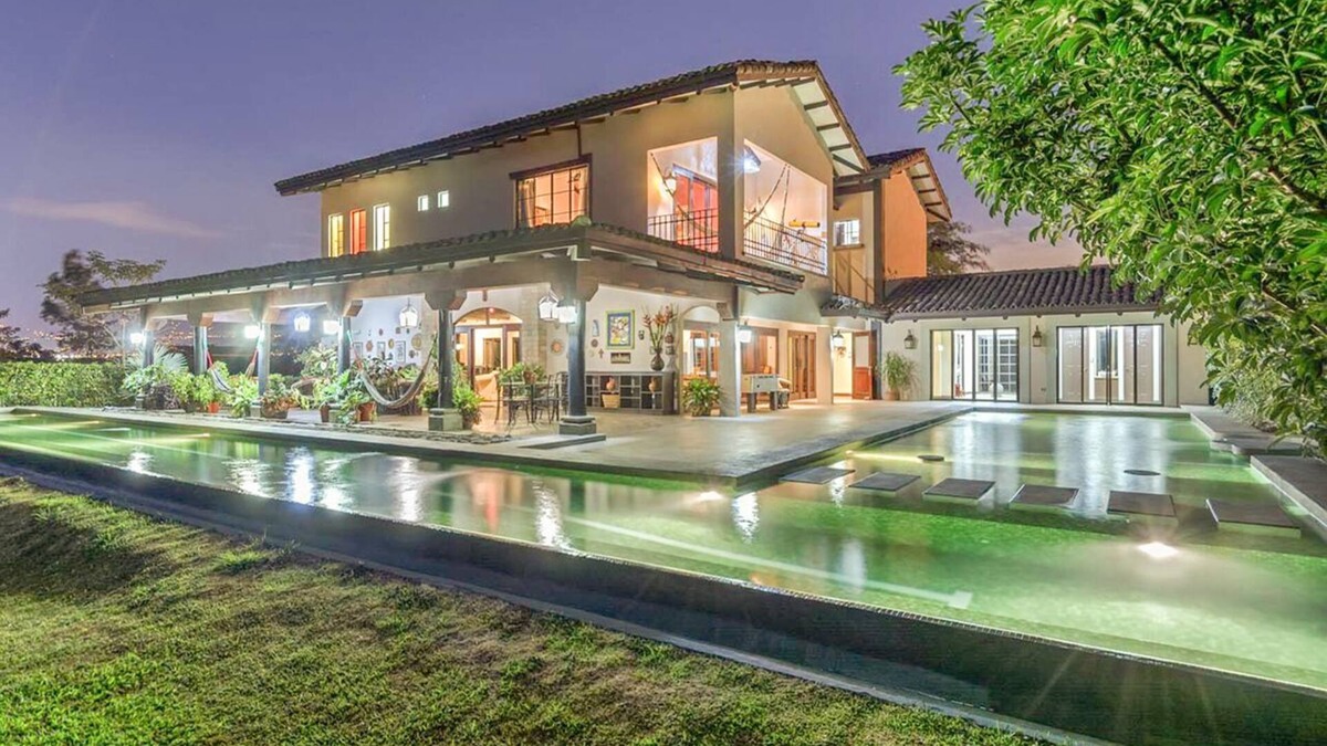 Santa Ana House | Relax with the whole family at this luxurious, peaceful and secluded mansion