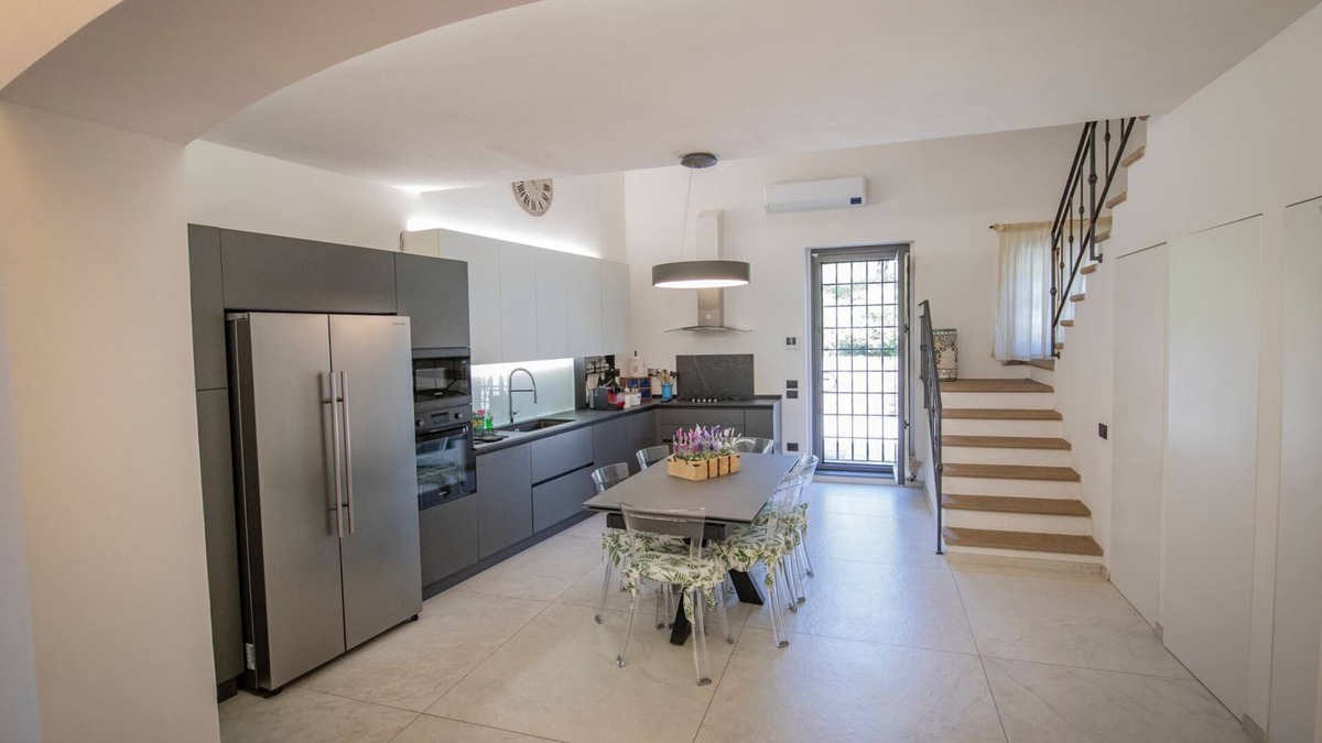 Pistoia Apartment | Relax with the whole family in this peaceful accommodation nestled in the countryside