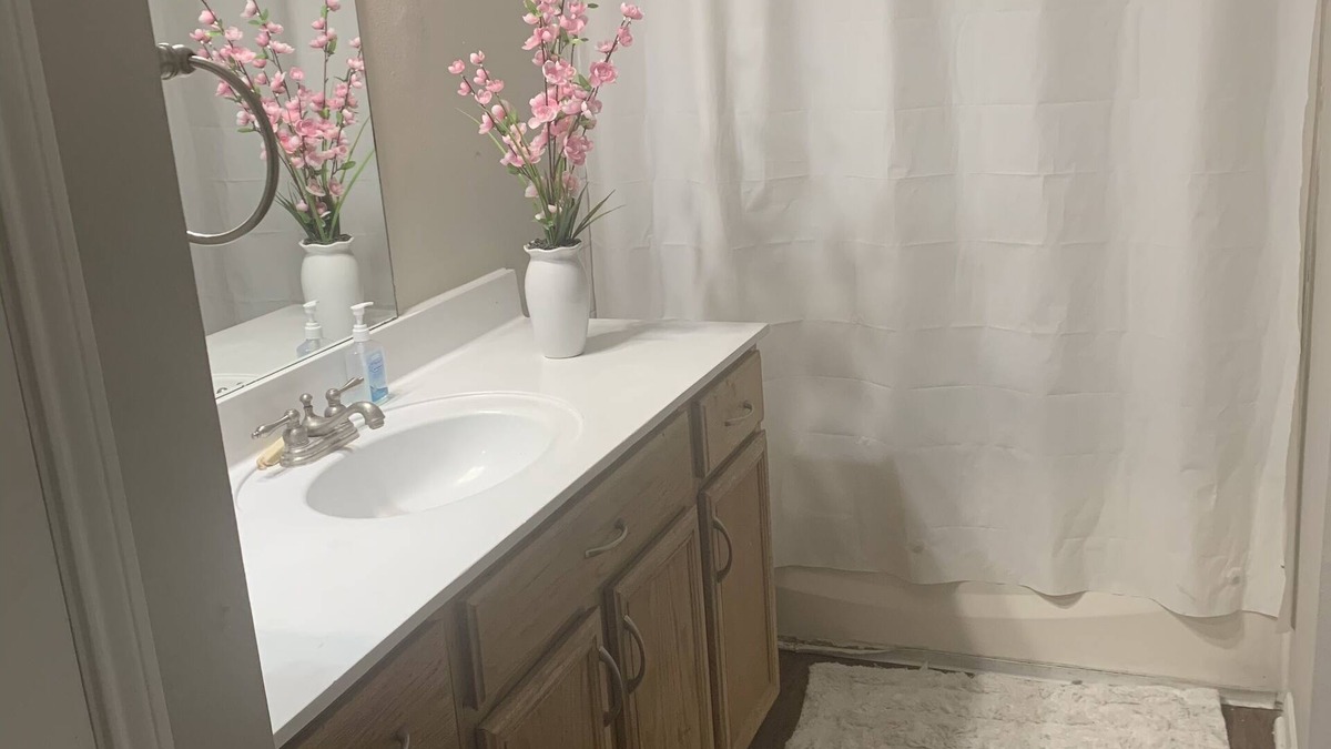 Woodlake - Briar Meadow Apartment | Relax with the whole family at this peaceful place to stay