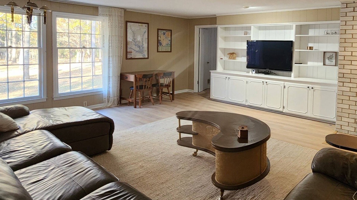 Tignall House | Relax with the whole family at this peaceful stay on the Broad River.