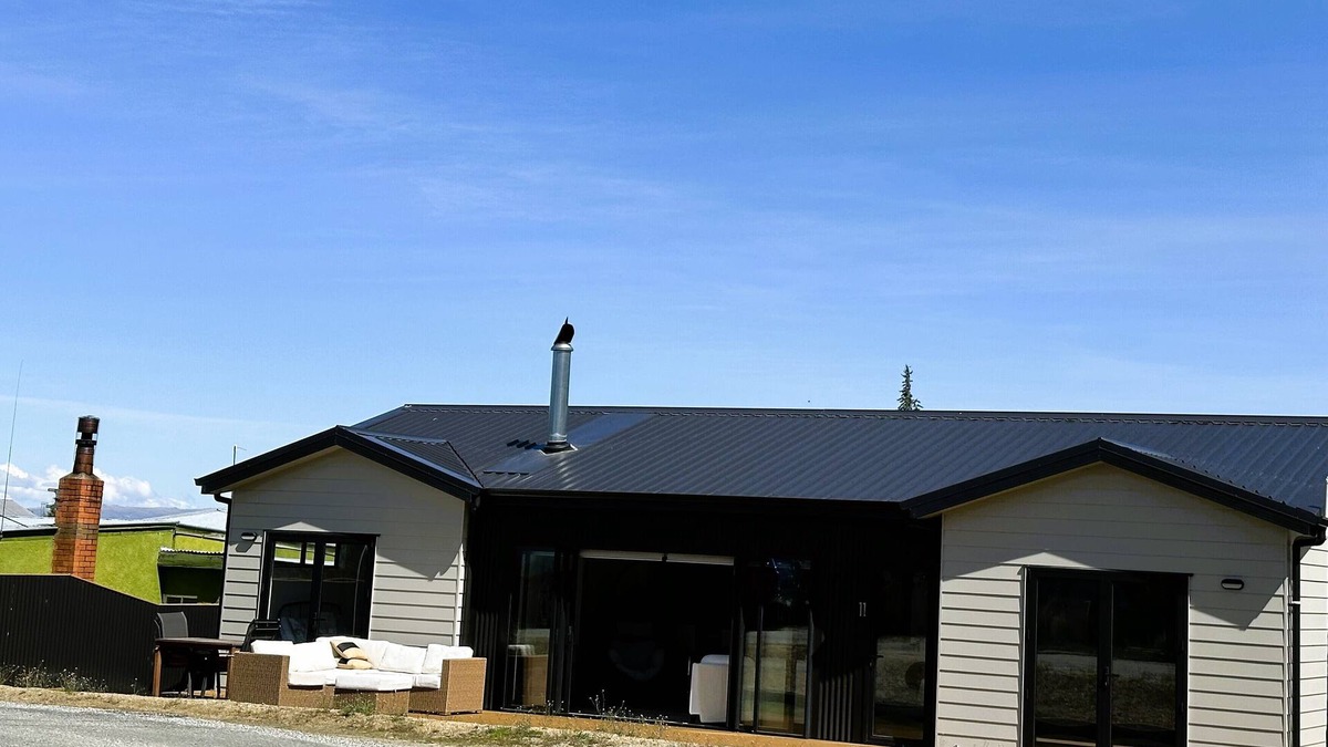 Naseby House | Relax With the Whole Family at This Peaceful Central Naseby Hideaway
