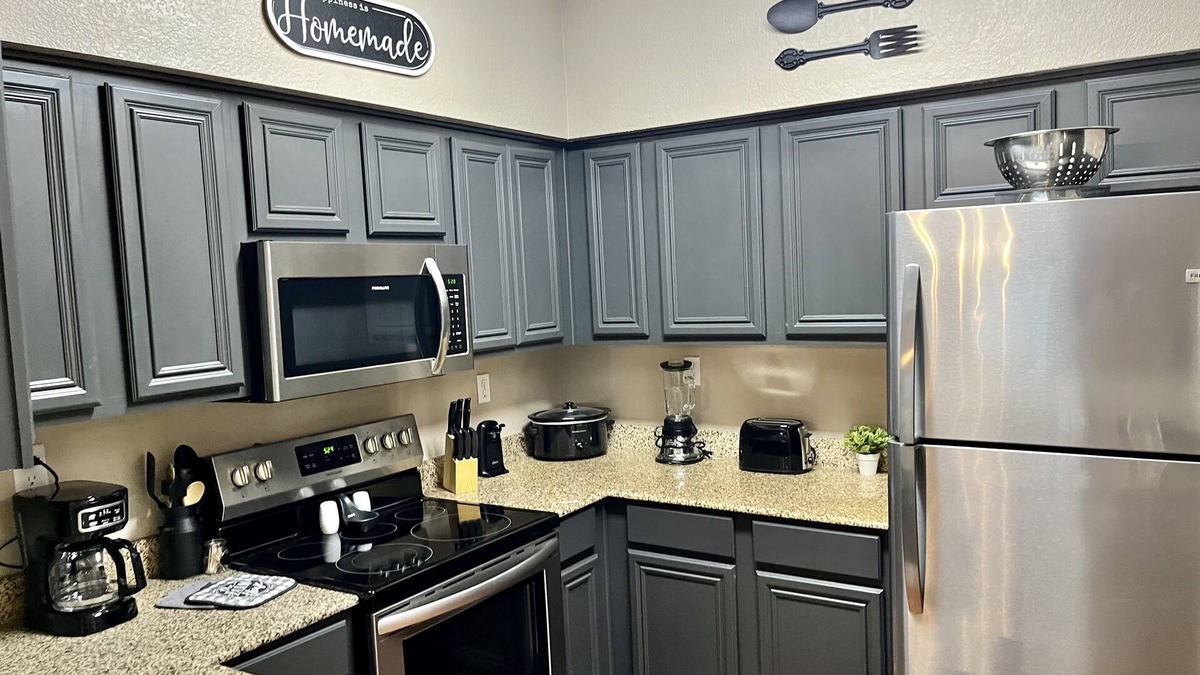 Afton House | Relax with the whole family in this great townhouse on popular Monkey Island!