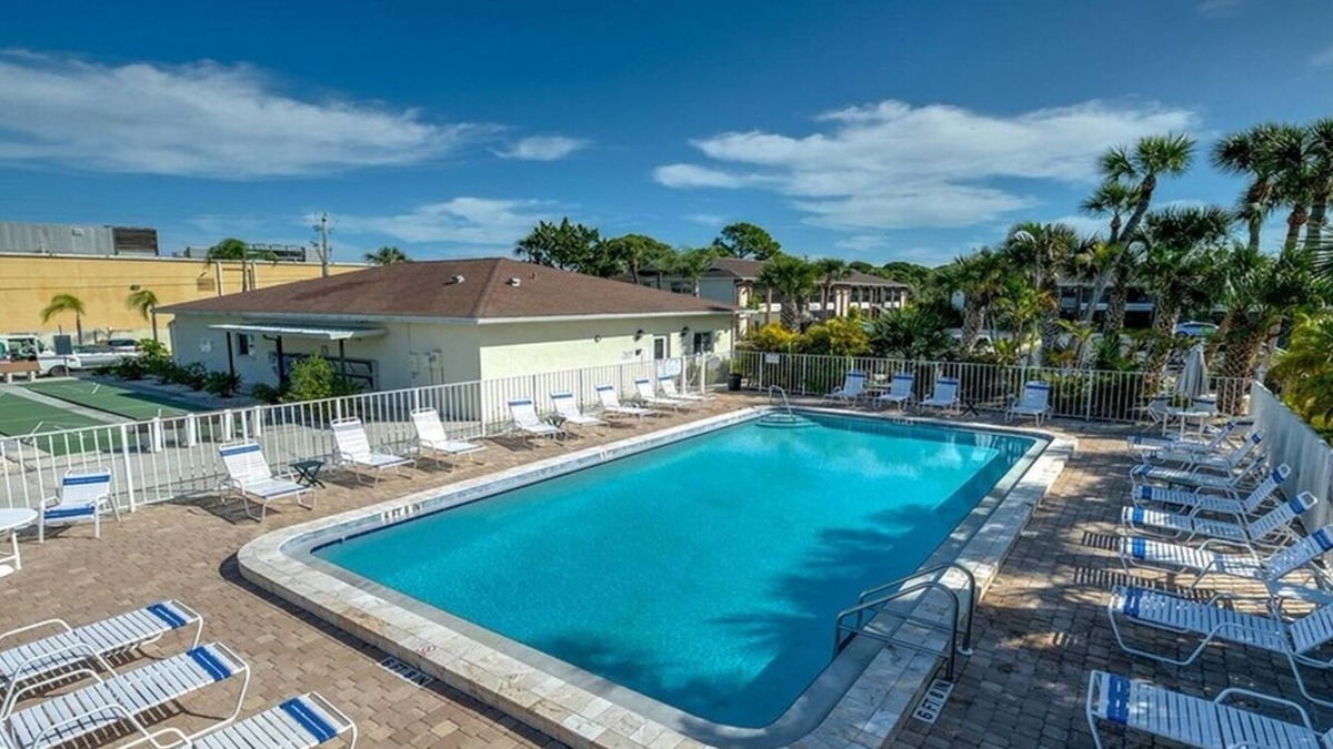 Englewood South Condo | Relax with the whole family at this peaceful place to stay.