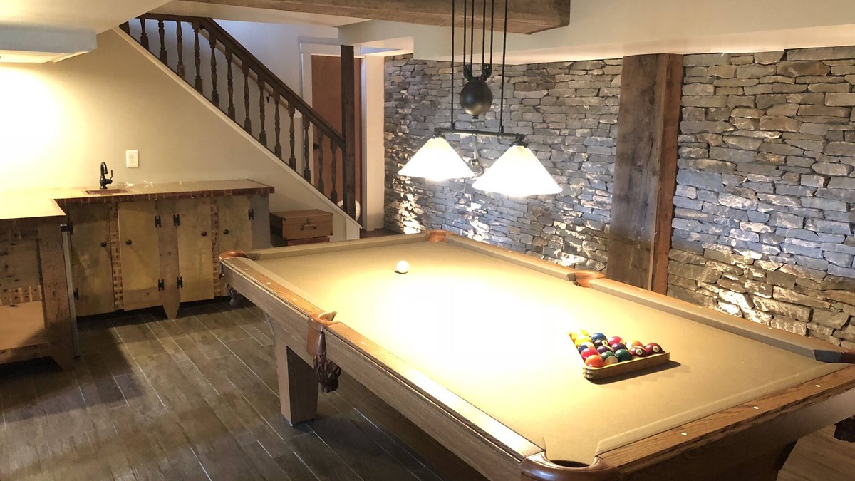 Little Compton House | Relax with water views. Quick ride to beaches, farms, 30 min to Newport & PVD.