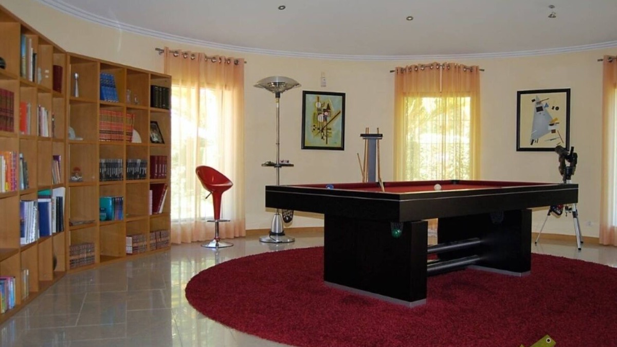 Marinha Grande House | Relax4family is a villa with private pool, near the beach and the country
