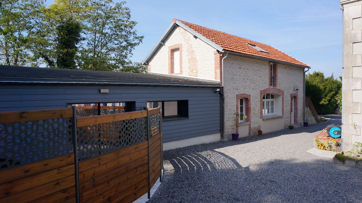 Saint-Florent-sur-Cher House | Relaxation and well-being stay in the heart of Berry with Jacuzzi and Hammam