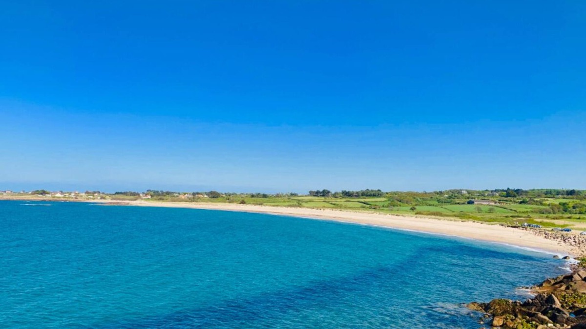 Fermanville Apartment | Relaxation area 300m from Cap Levi beach La Mondree Fermanville