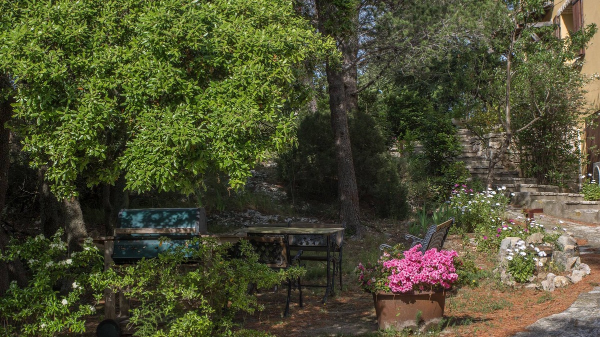 Aramon Cottage | Relaxation, leisure and well being in pine forest, swimming pool, park, panoramic view