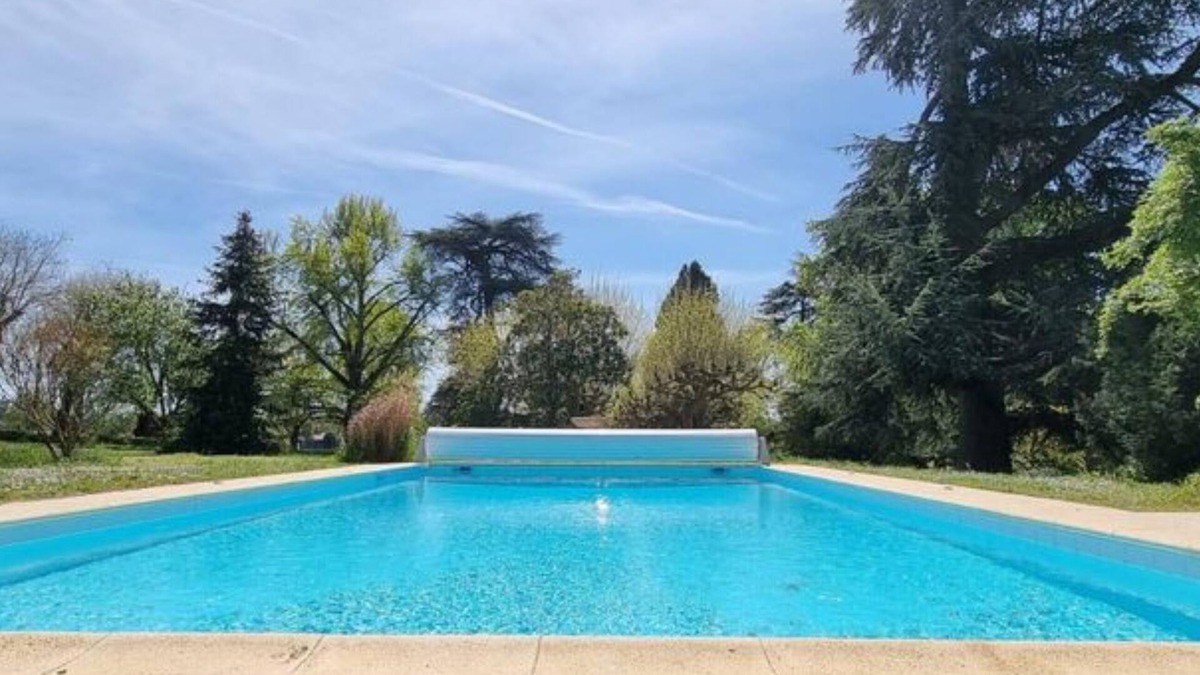Golfech Other | Relaxation or seminar in a Château with heated swimming pool. Magnificent estate.