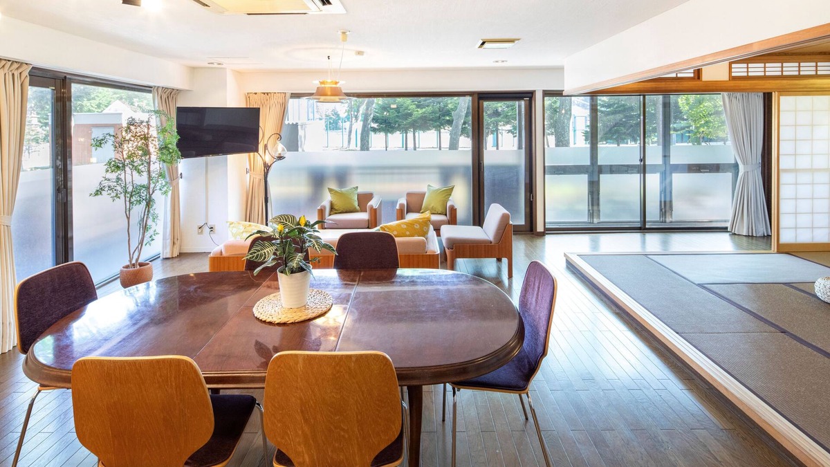Toyohira Apartment | Relaxed and Quiet Parkside Family Apartment in Sapporo | 350m to Subway Station