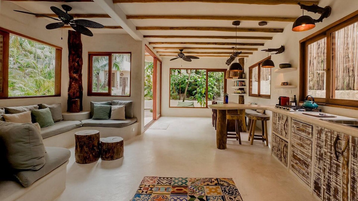 Zona Hotelera House | Relaxed Luxury by the Sea – Your 3-Bedroom Beachfront Retreat at Zorba