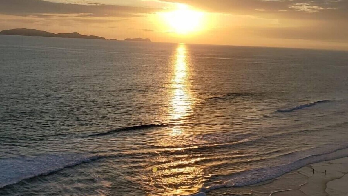 Mexicali Condo | Relaxed Spanish beachfront condo w/private parking & private balcony ocean views