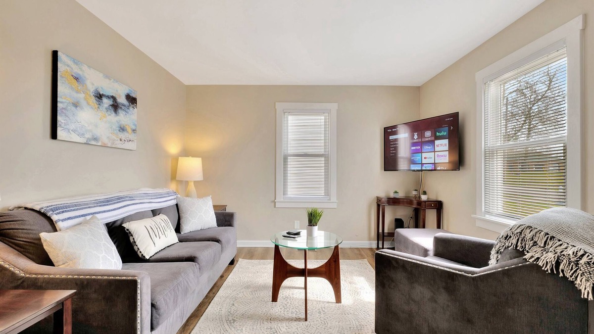 Decatur House | Relaxing - 2 Bdrm - Dog Friendly Home!