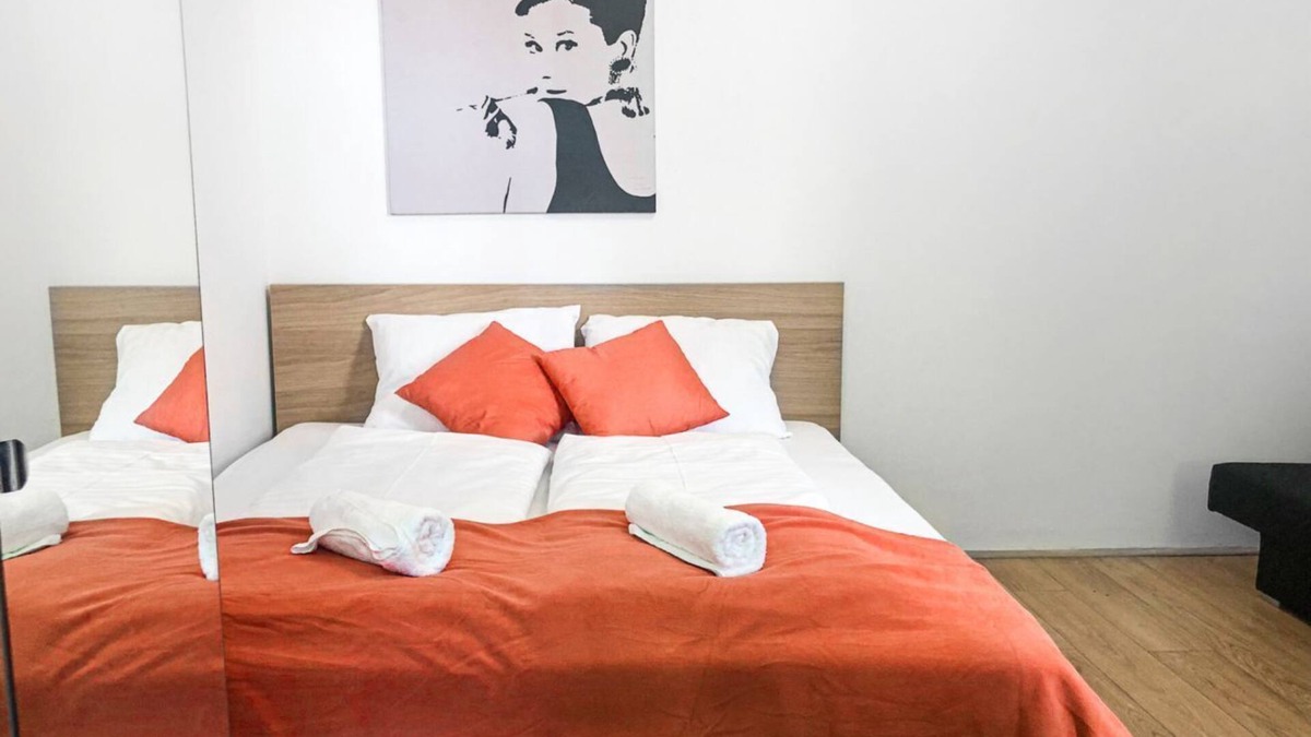 Simmering Apartment | Relaxing 2-Bed Apartment for Extended Visits