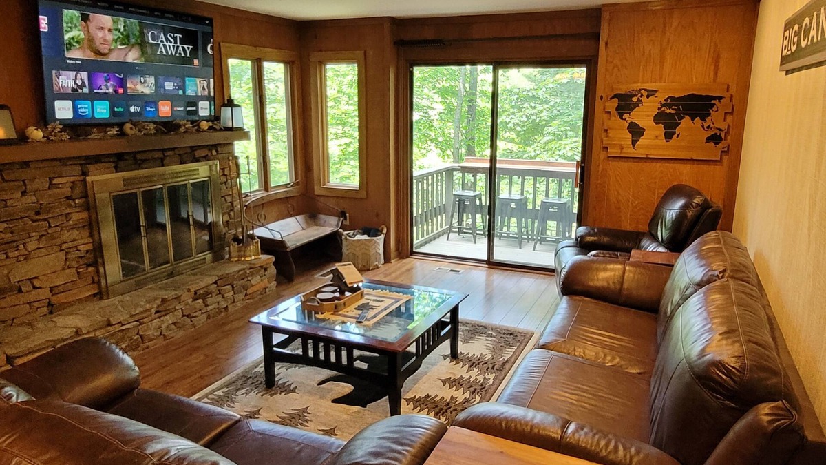Big Canoe Condo | Relaxing 2-Bedroom Mountain Condo - Rockslide View
