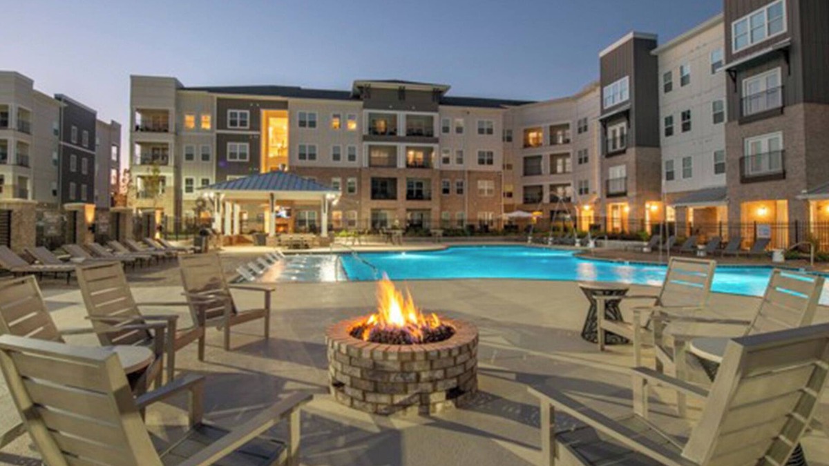 Madison Apartment | Relaxing 2BR/2BA Gated, Workspace, Pool, Near Redstone & Airport