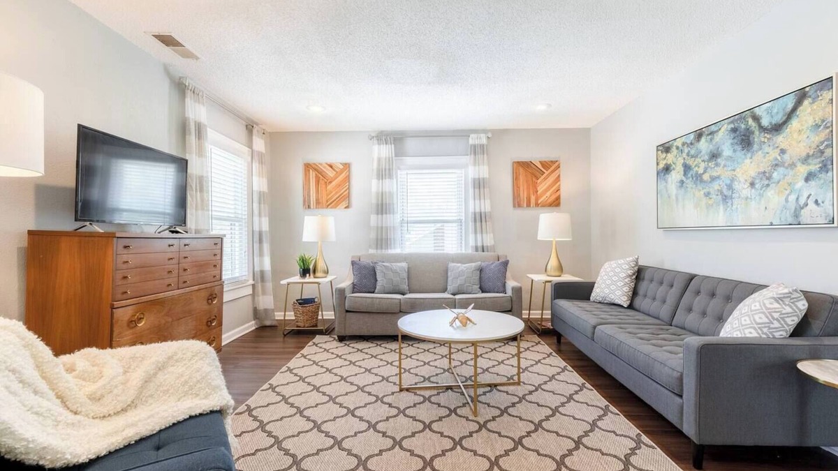Rosedale House | Relaxing 2BR Getaway Near KU Med with Pool | 18