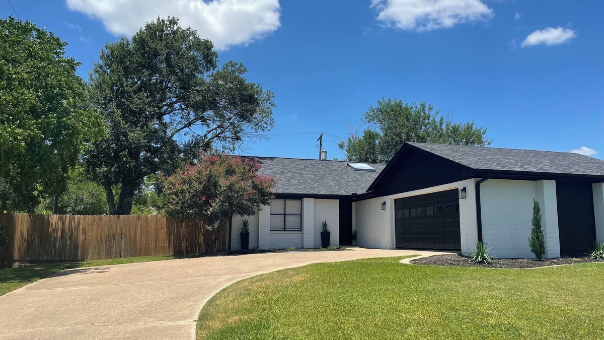 College Station House | Relaxing 3BR home with King suite & WiFi in Bryan + Aggie Football tix available