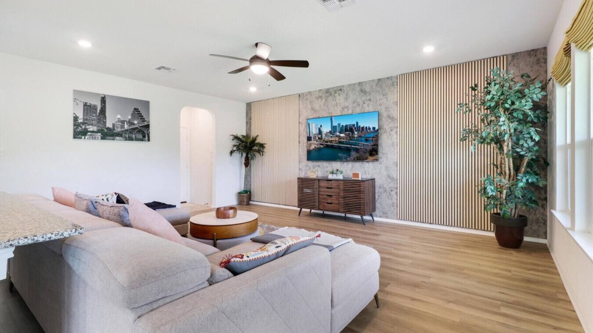 McNeil House | Relaxing 5BR Oasis | Pool Table, Kid Zone + More!