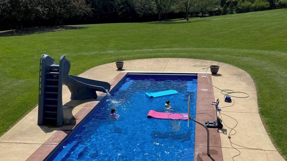 La Porte House | Relaxing 8 acres, Large Family Getaway plus Giant Pool, Hot tub, Sports Complex