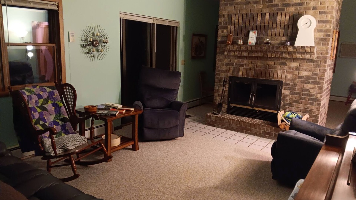 Aitkin House | Relaxing and Invigorating 5-bedroom Lakeside Home on Elm Island Lake near Aitkin