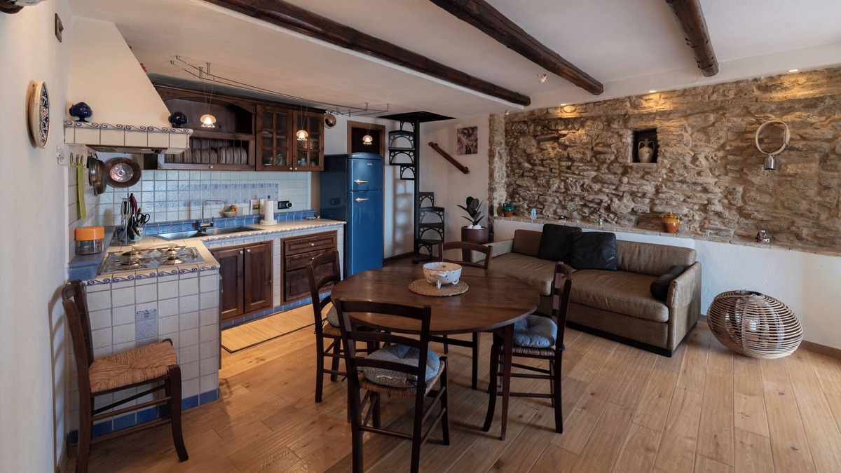 Pomarico Apartment | Relaxing apartment with beautiful views a few kilometers from Matera
