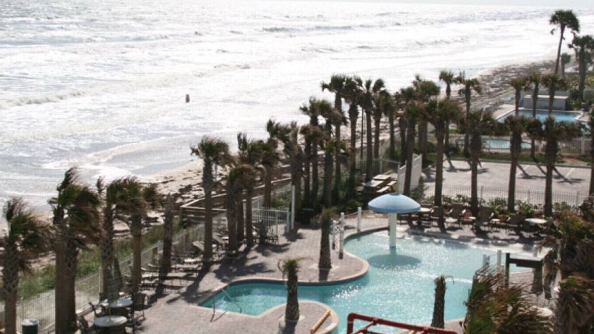 Bostroms Condo | Relaxing Beach getaway