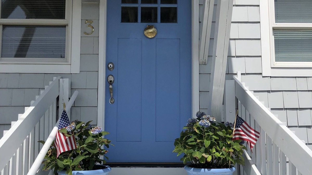 Hull House | Relaxing Beach Getaway 375. per night, 3 night minimum