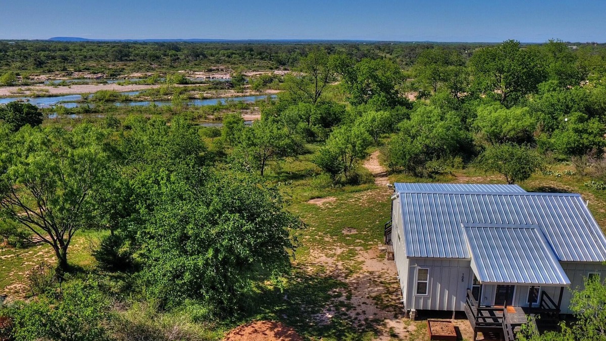 Llano House | Relaxing Bungalow with 2 Master Suites on the Llano River. Birders Paradise!