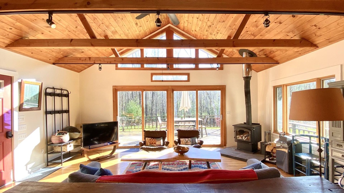 Town of Olive Cottage | Relaxing Catskill Mountain Cottage.