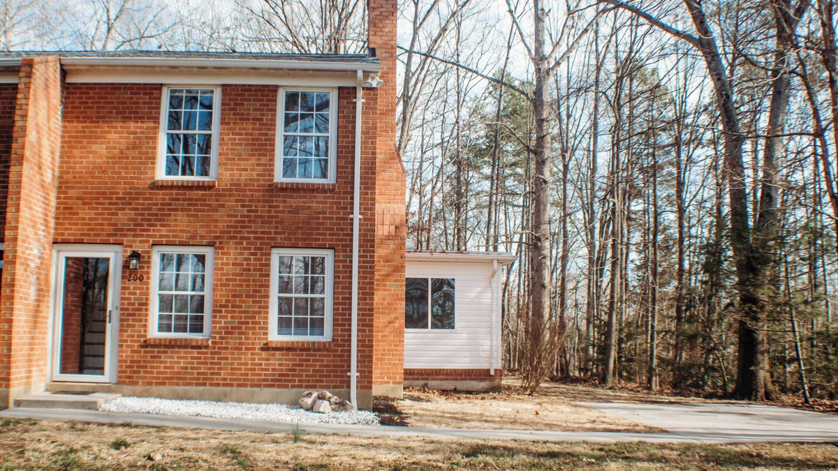 Gordonsville House | Relaxing comfort in quaint town- 3 bedroom in delightful Gordonsville