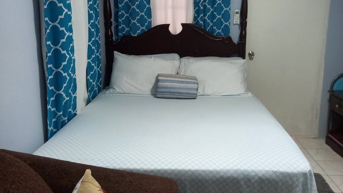 Caribbean Estates Apartment | Relaxing community vibes minutes away from amenities e.g restaurants and beaches