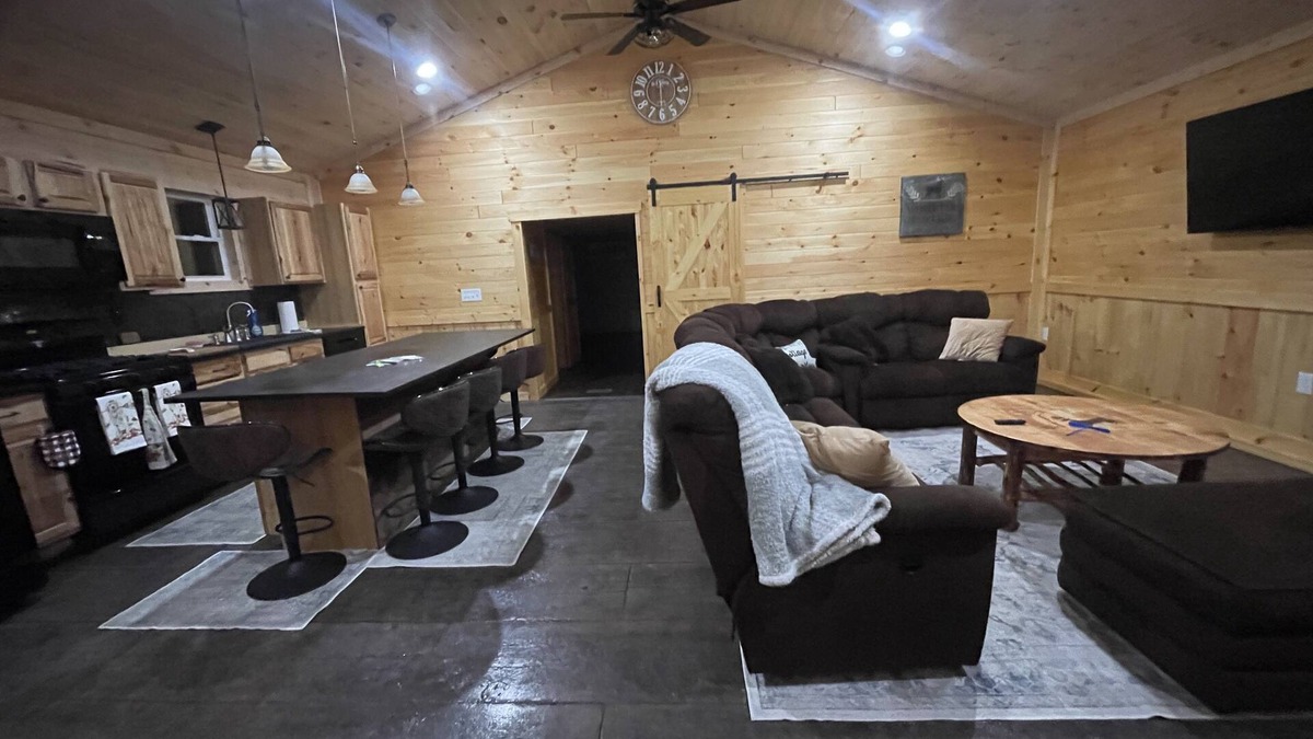 Munson Cottage | Relaxing Cottage near Black Moshannon and Penn State
