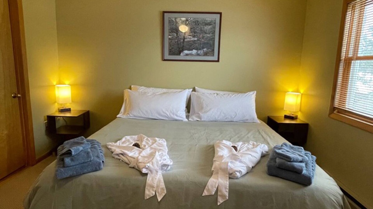 Lake Placid Condo | Relaxing Couples Cozy Getaway with Mountain Views