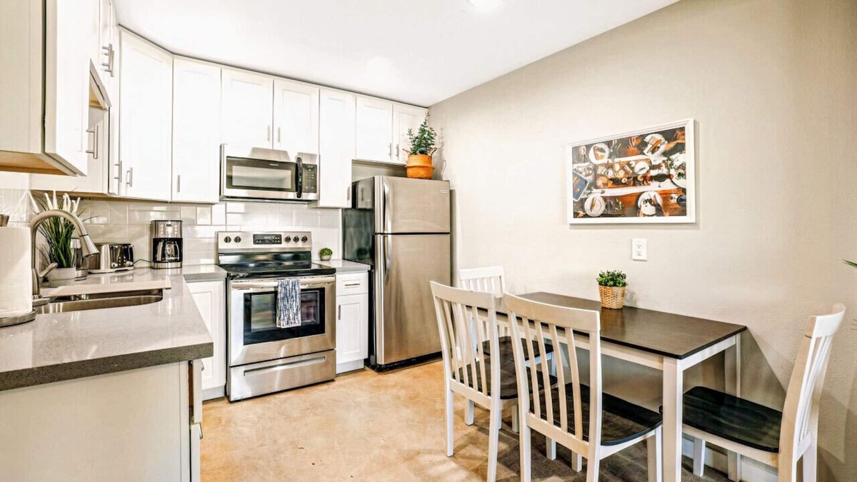 Camelback East Condo | Relaxing Desert Botanical 2 Bedroom In Biltmore