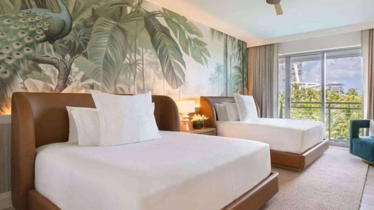 Nassau Hotel | Relaxing Escape | 2BR Unit, Water Park, Pools, Onsite Bar & Resto, Pet-Friendly!