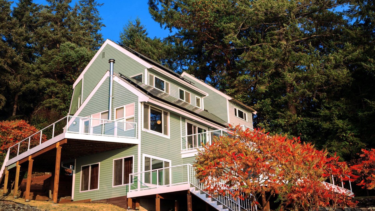 Fox Island House | Relaxing Fox Island Waterfront View Hideaway