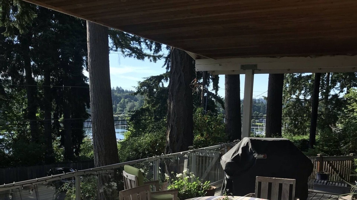 Burley House | Relaxing getaway with views and amenities