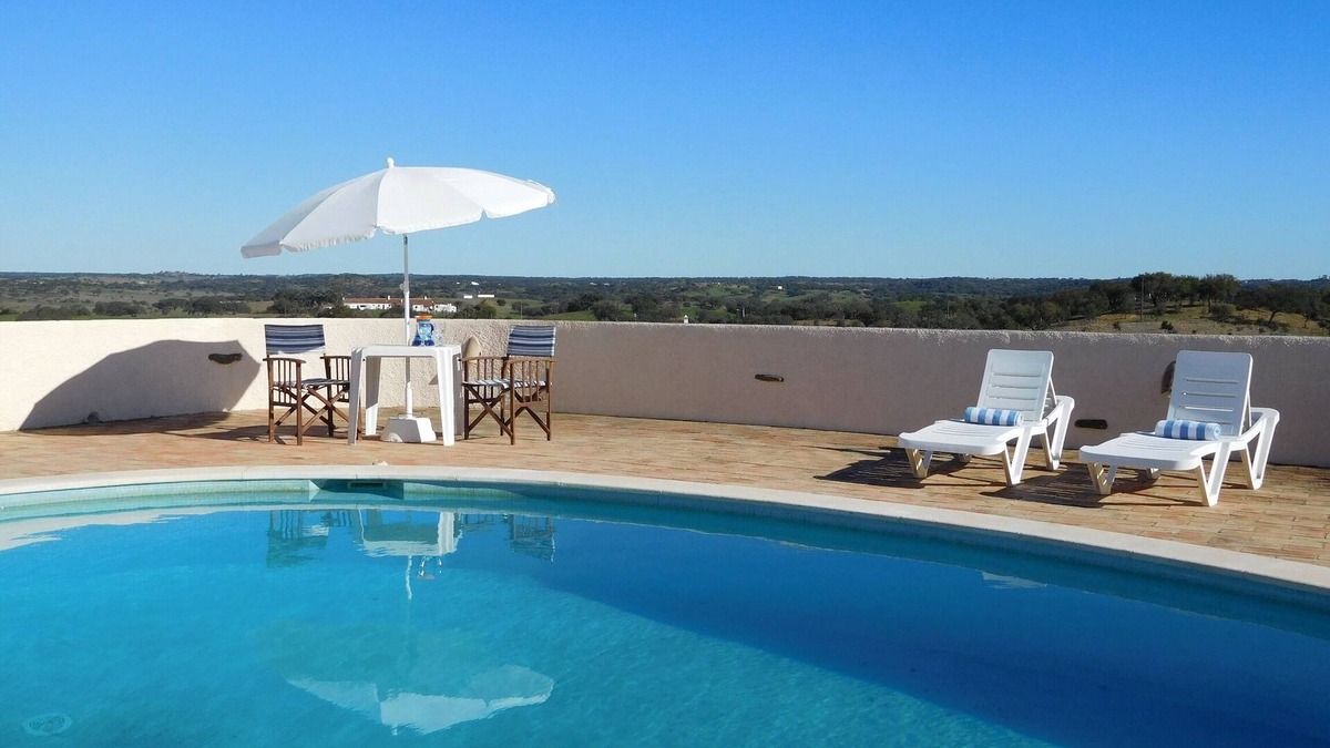 Aldeia dos Palheiros Villa | RELAXING HOLIDAY VILLA - PANORAMIC RURAL ALENTEJO VIEWS, POOL, BIKES, PING PONG