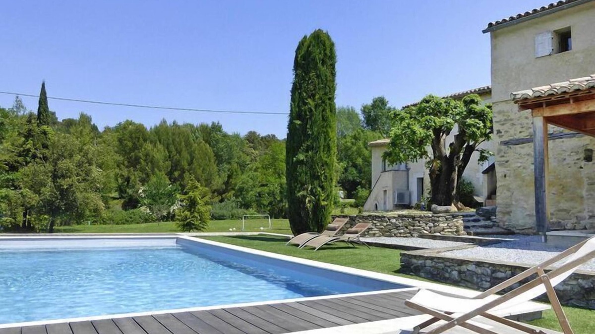 Malaucene Apartment | Relaxing Home Near Pool in Malaucène