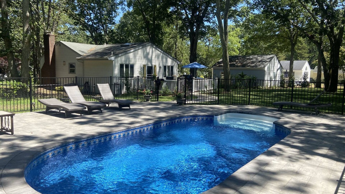 Mattituck House | Relaxing Home w/pool and steps away from beach