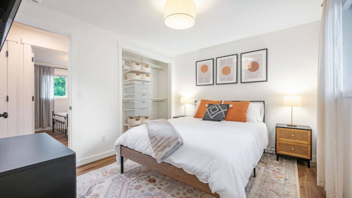 Inglewood-Finn Hill House | Relaxing Kirkland Haven