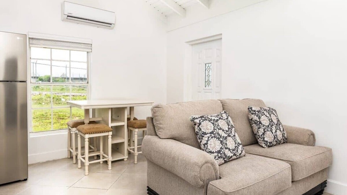 Bottle Creek Apartment | Relaxing Lagoon Stay | Watersports Haven