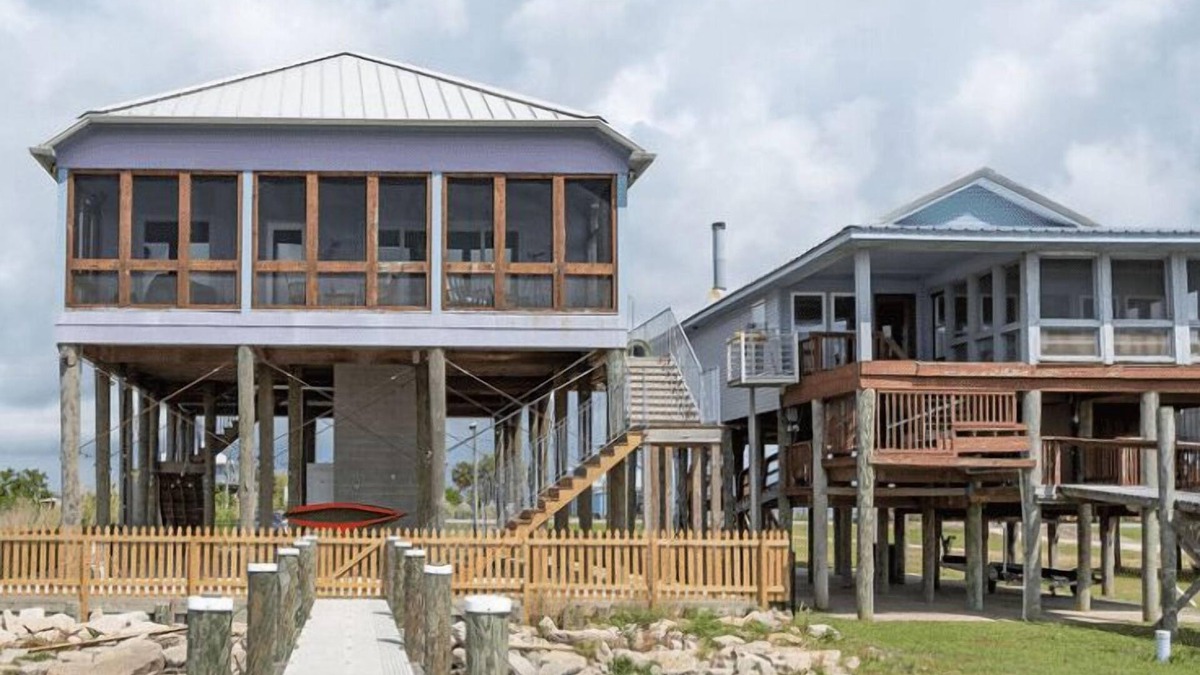 New Orleans East Area House | Relaxing lake house 30 minutes from downtown New Orleans