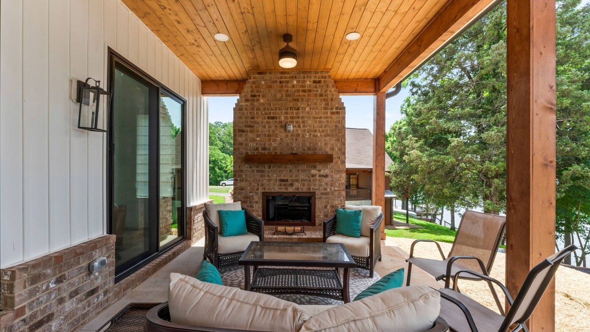 Harriman House | Relaxing Lakefront Retreat with Dock on Emory River
