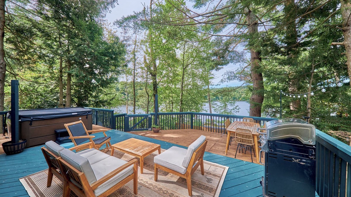 Smallwood Cottage | Relaxing Lakeview Cottage in Smallwood